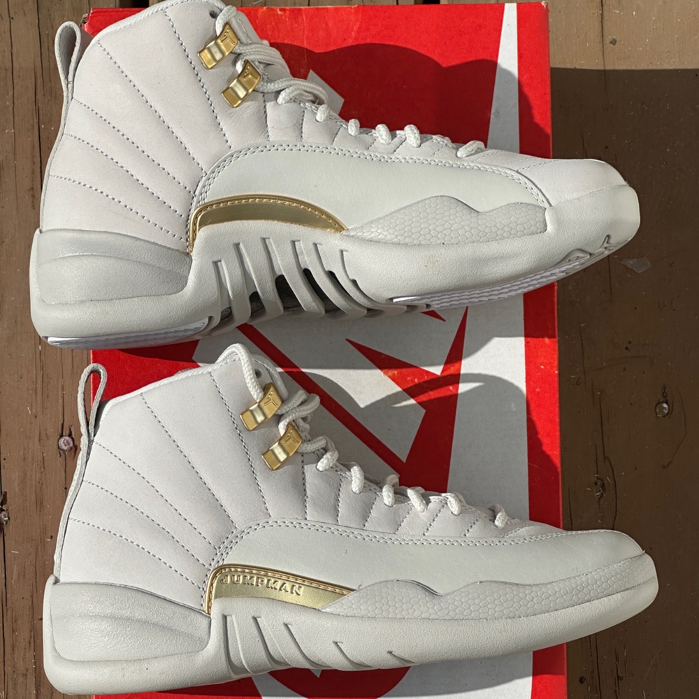Nike Air Jordan 12 Retro Casual Sneaker (White Gold) - Womens 6 | fits 4.5Y NEW - Picture 6 of 10